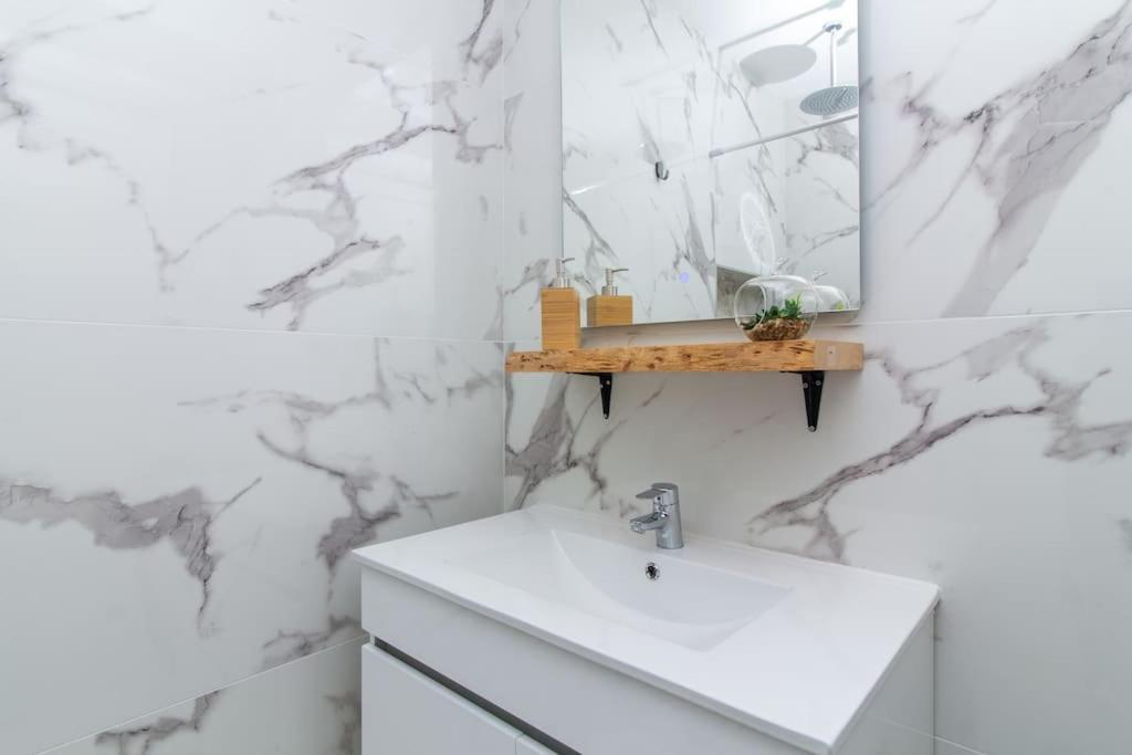 Gyula Old Town Apartment Albufeira Ngoại thất bức ảnh